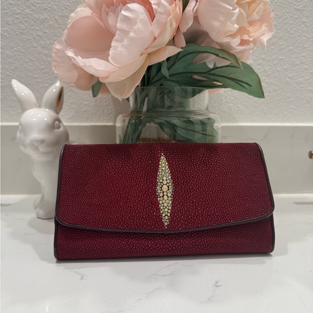 Elegant Burgundy Stingray Leather Clutch Wallet